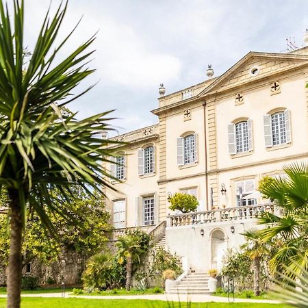 Chateau De Collias Luaran gambar