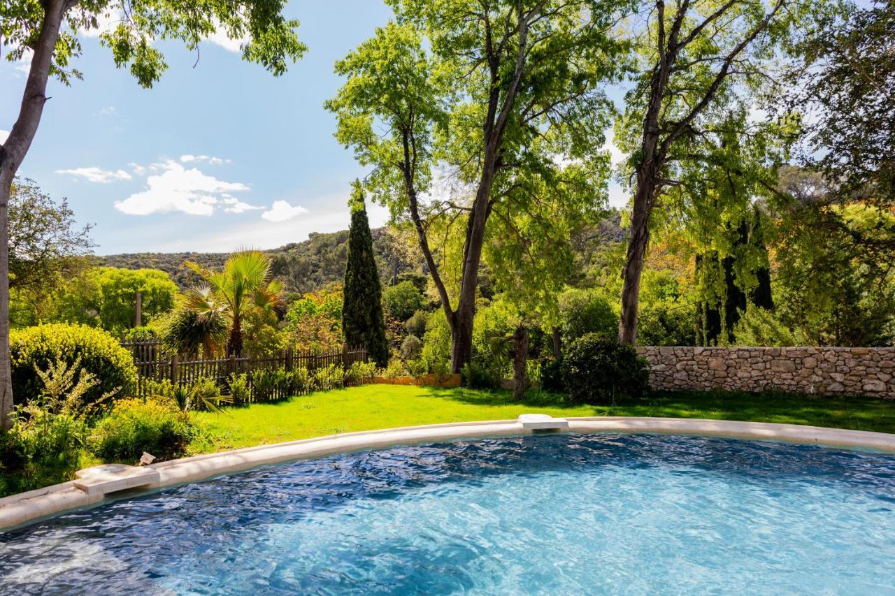 Chateau De Collias Luaran gambar