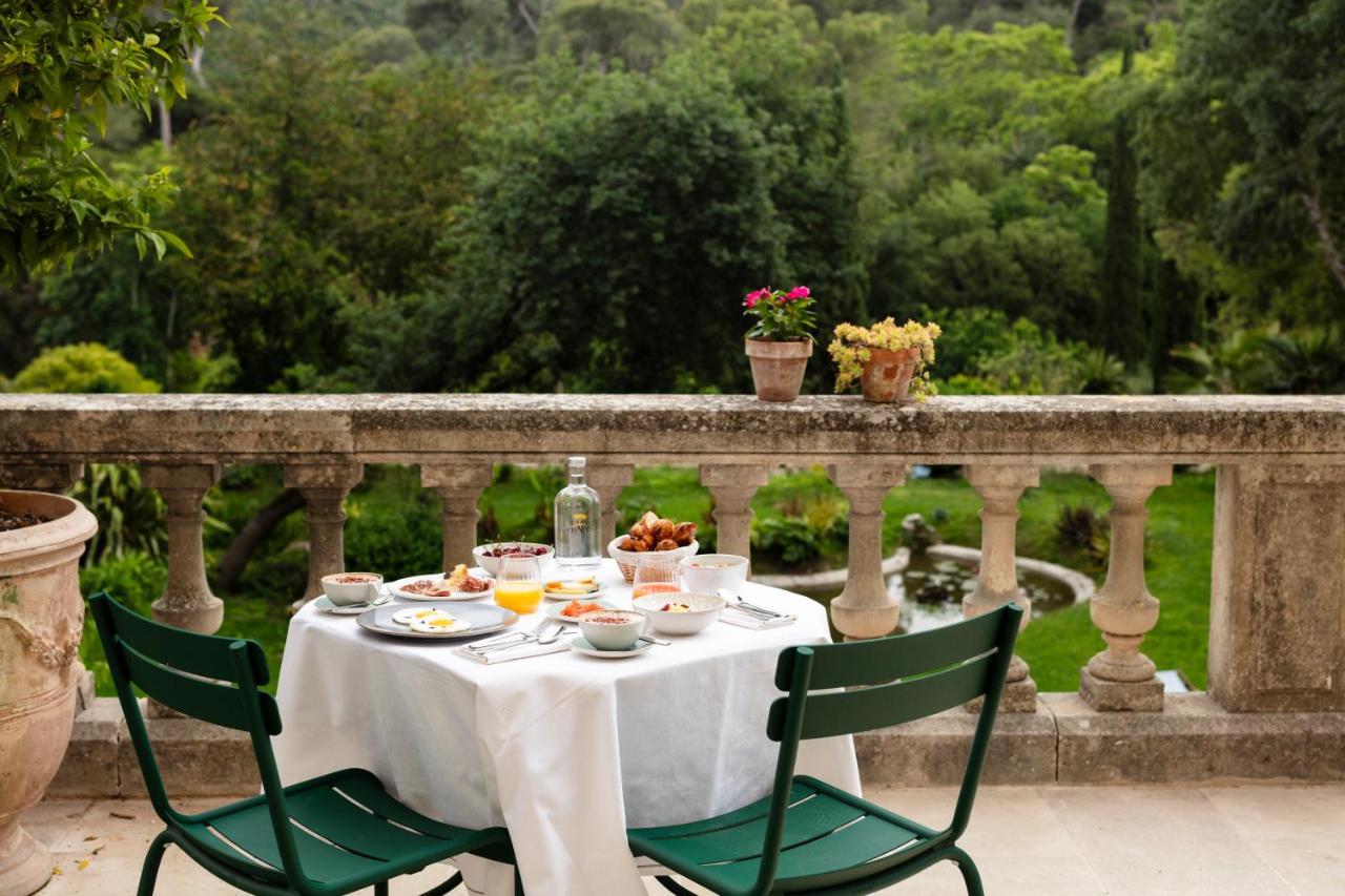 Chateau De Collias Luaran gambar