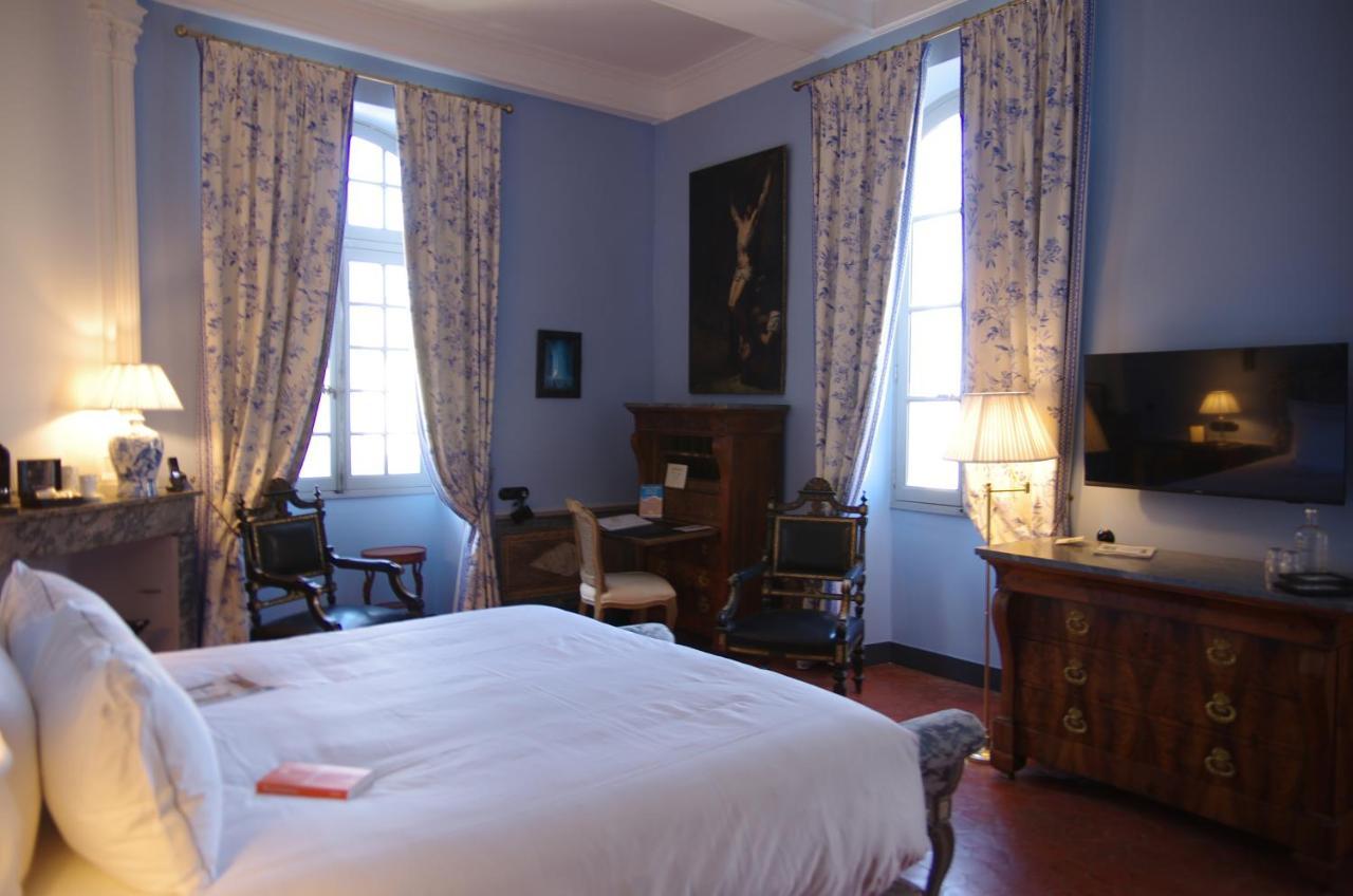Chateau De Collias Luaran gambar